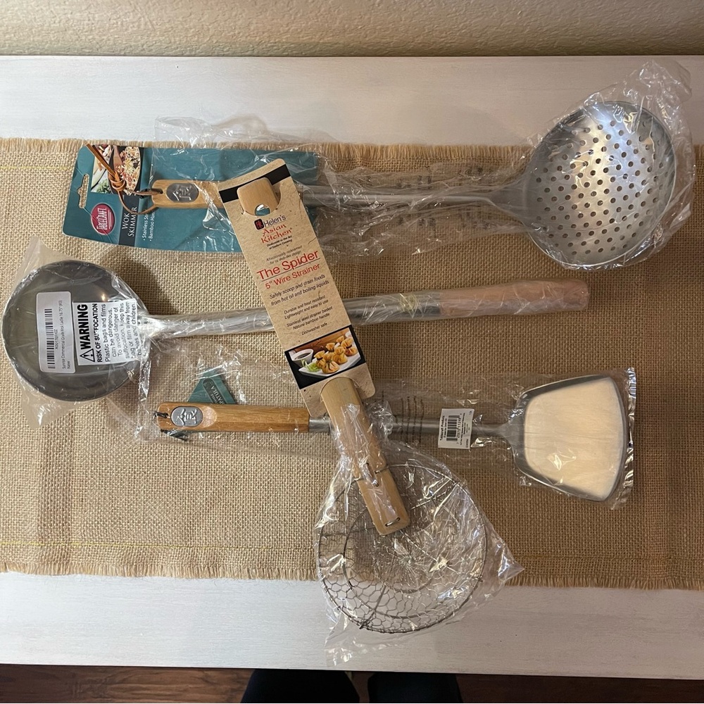 NWT Wok Utensils / Cooking Utensils